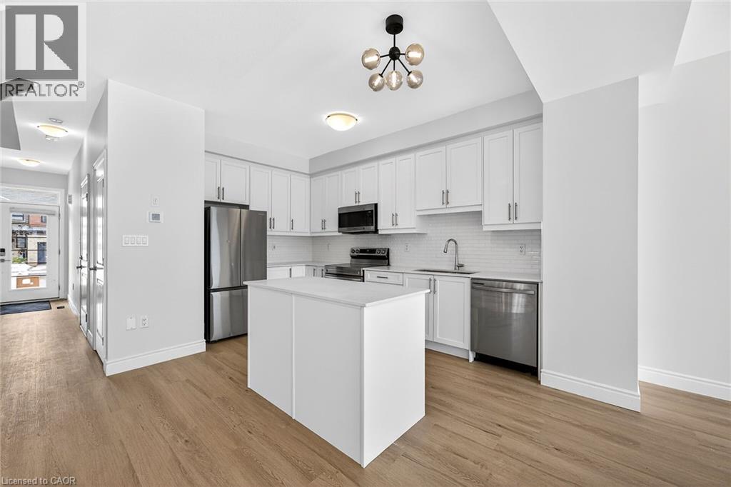 10 JUNE CALLWOOD Way, Brantford, Ontario, N3T0T7 — Photo 6