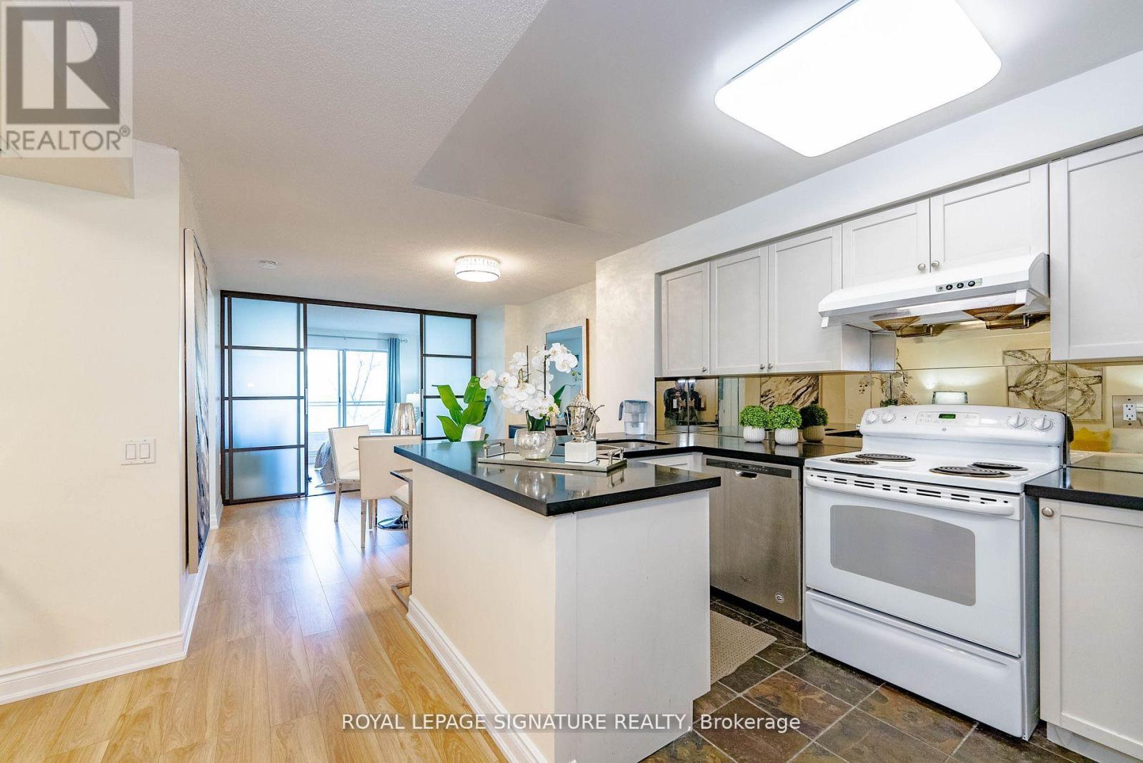 209 - 21 HILLCREST AVENUE, Toronto (Willowdale East), Ontario, M2N7K2 — Photo 18