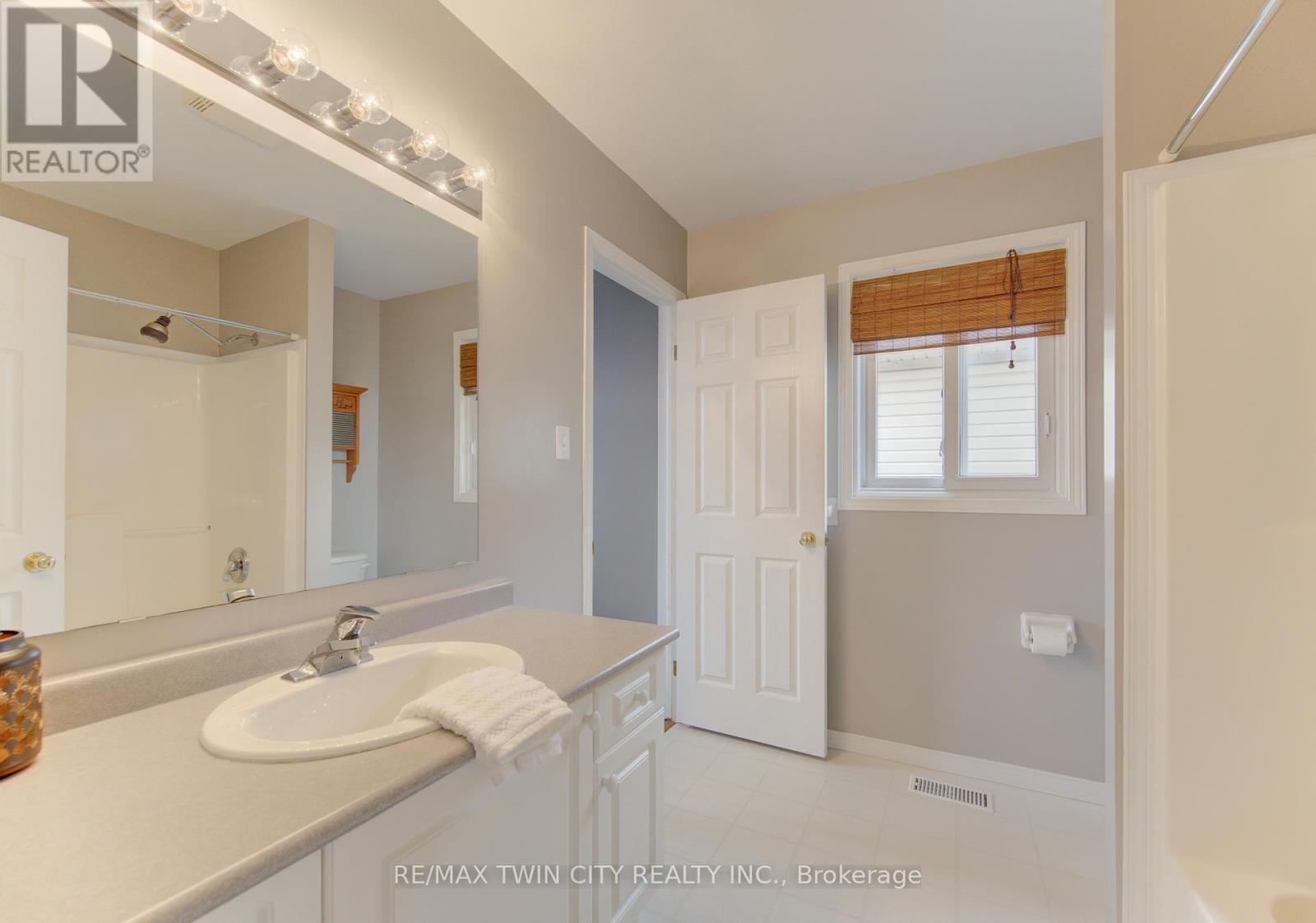 161 WINDFLOWER DRIVE S, Kitchener, Ontario, N2E3S9 — Photo 21