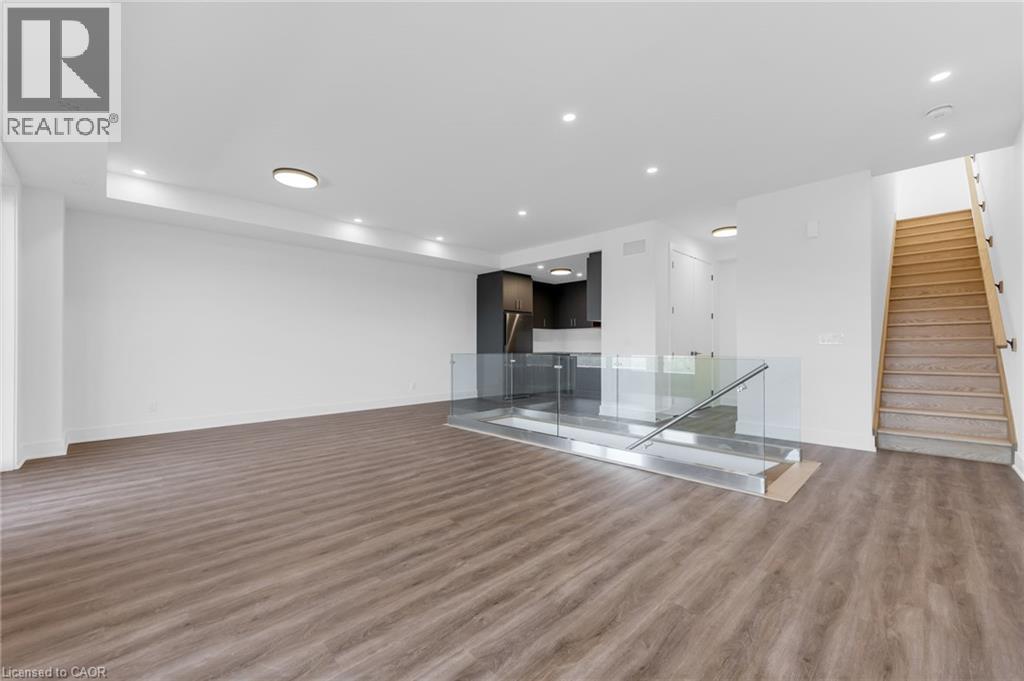 166 EVERETT Common, St. Catharines, Ontario, L2P0G8 — Photo 2
