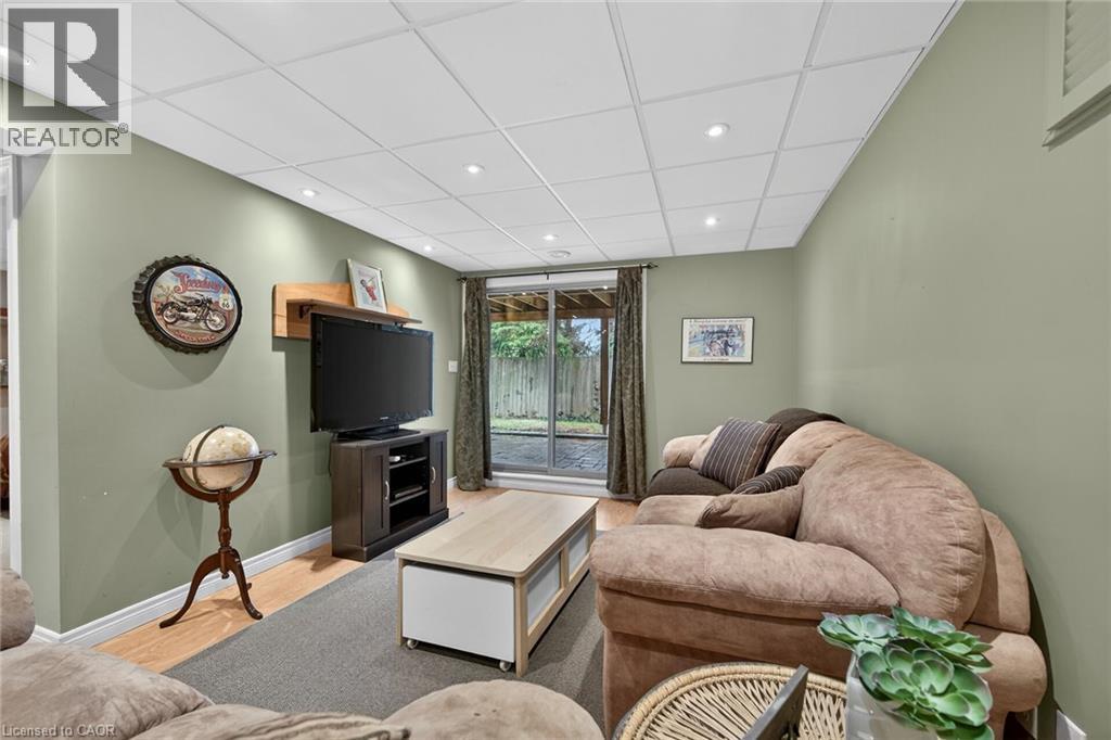 25 HAMILTON Street S Unit# 31, Waterdown, Ontario, L8B0L1 — Photo 34