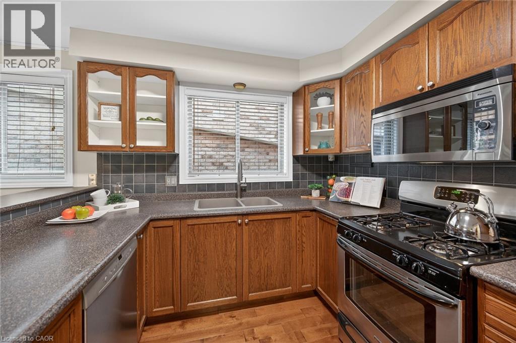 25 HAMILTON Street S Unit# 31, Waterdown, Ontario, L8B0L1 — Photo 6