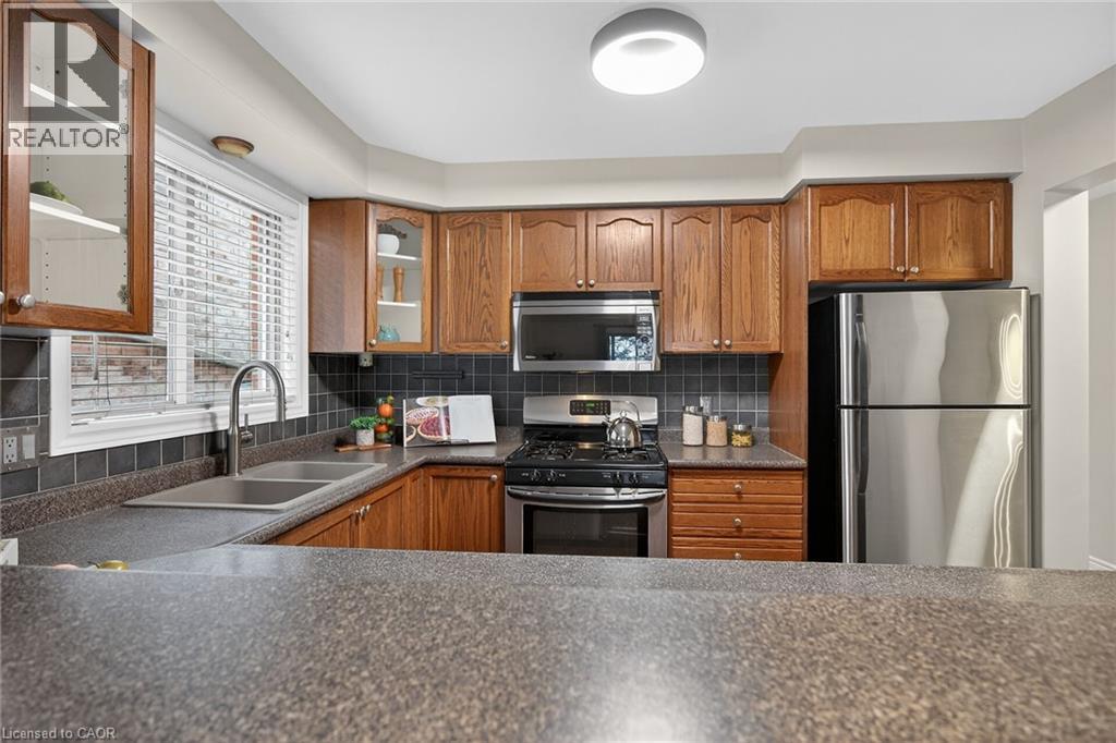 25 HAMILTON Street S Unit# 31, Waterdown, Ontario, L8B0L1 — Photo 9