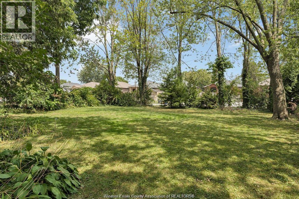 V/L EASTLAWN, Windsor, Ontario, N8S3G7 — Photo 3