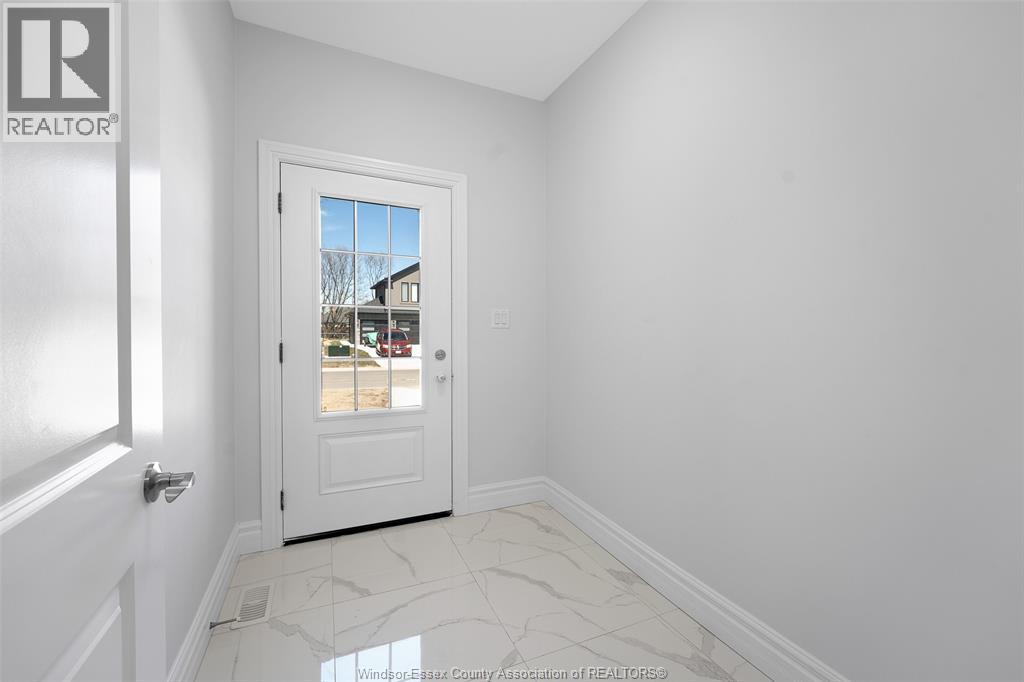 111 BONNET, Amherstburg, Ontario, N9V0G8 — Photo 23