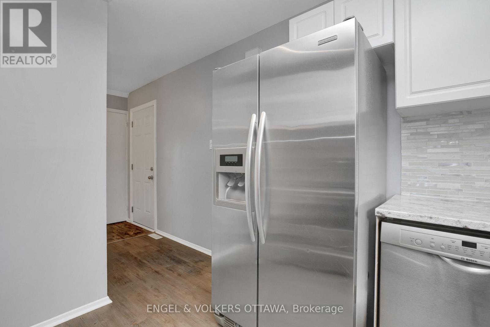 20 MEADOWBANK DRIVE, Ottawa, Ontario, K2G0N9 — Photo 15