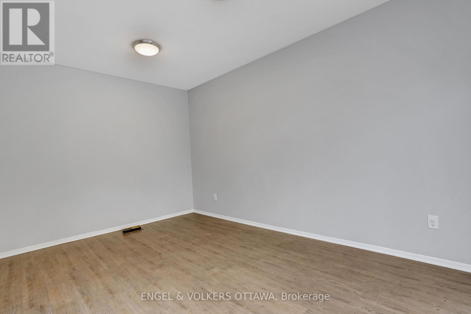 20 MEADOWBANK DRIVE, Ottawa, Ontario, K2G0N9 — Photo 21