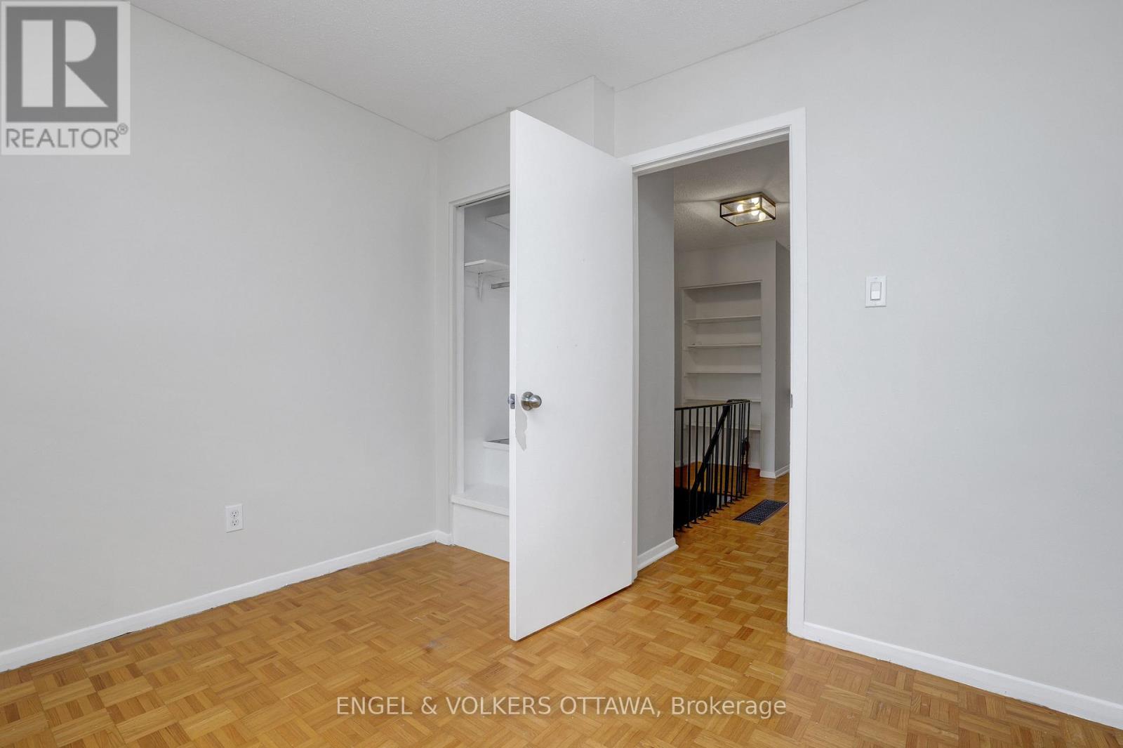 20 MEADOWBANK DRIVE, Ottawa, Ontario, K2G0N9 — Photo 28