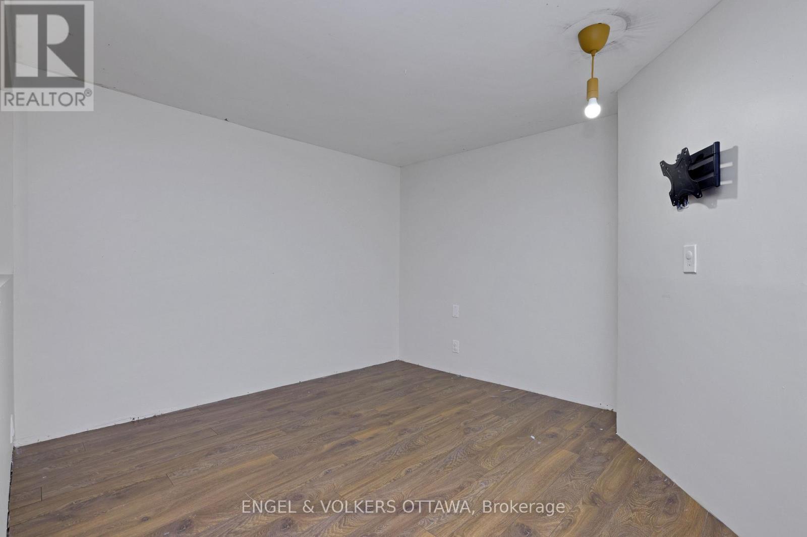 20 MEADOWBANK DRIVE, Ottawa, Ontario, K2G0N9 — Photo 39