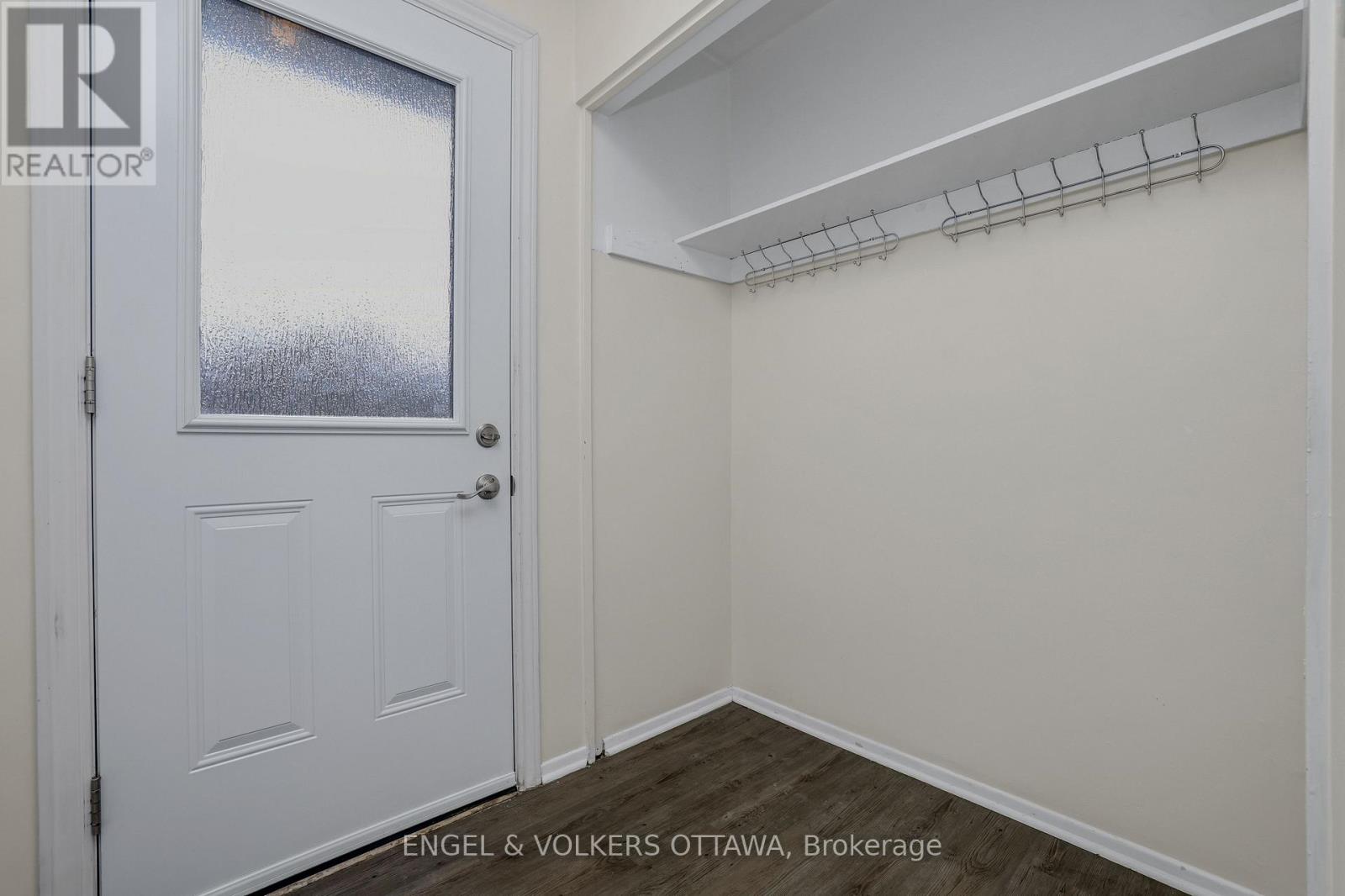 20 MEADOWBANK DRIVE, Ottawa, Ontario, K2G0N9 — Photo 4