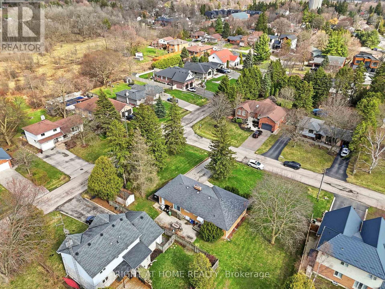 13 WESTVIEW CRESCENT, Hamilton (Waterdown), Ontario, L8B0E4 — Photo 15