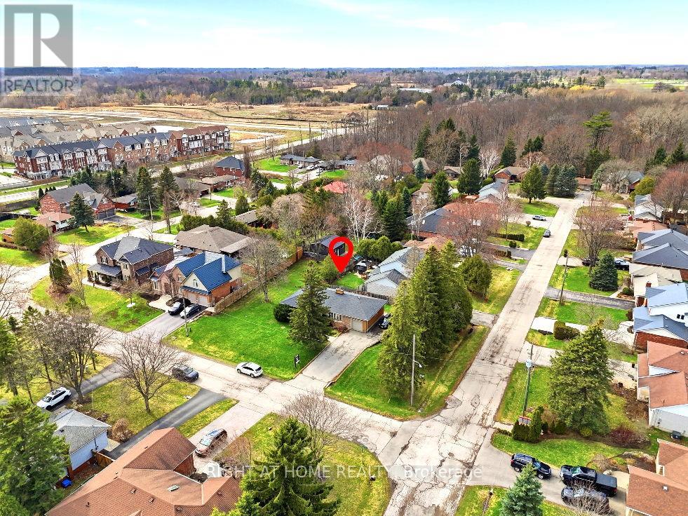 13 WESTVIEW CRESCENT, Hamilton (Waterdown), Ontario, L8B0E4 — Photo 20