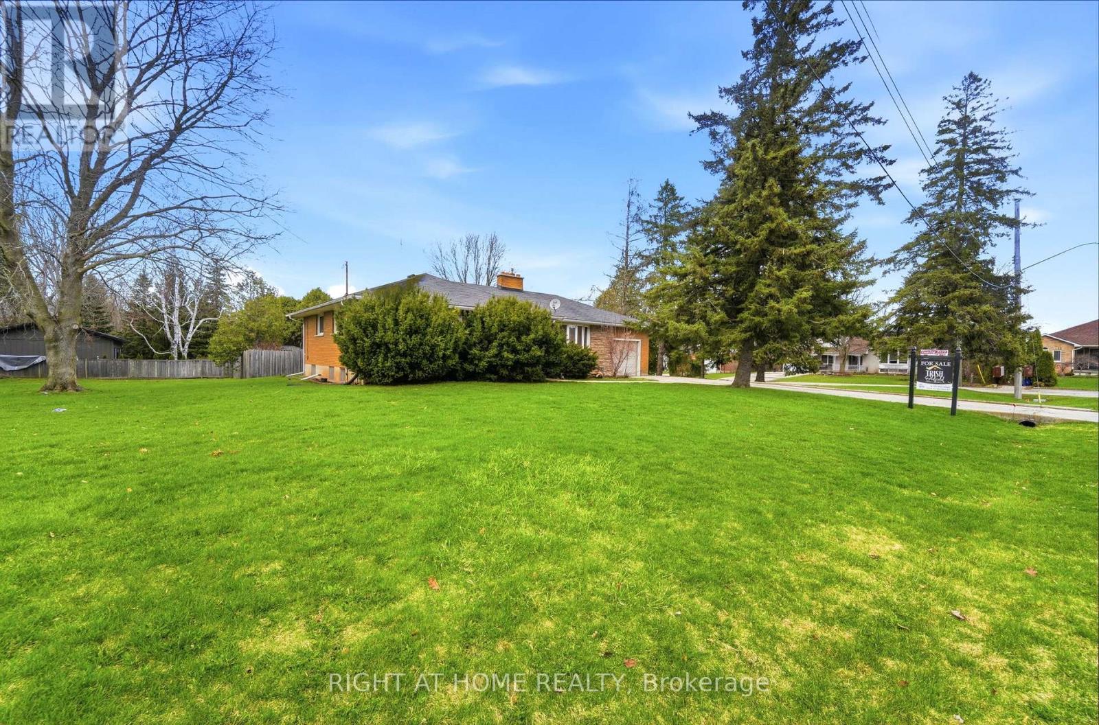 13 WESTVIEW CRESCENT, Hamilton (Waterdown), Ontario, L8B0E4 — Photo 7