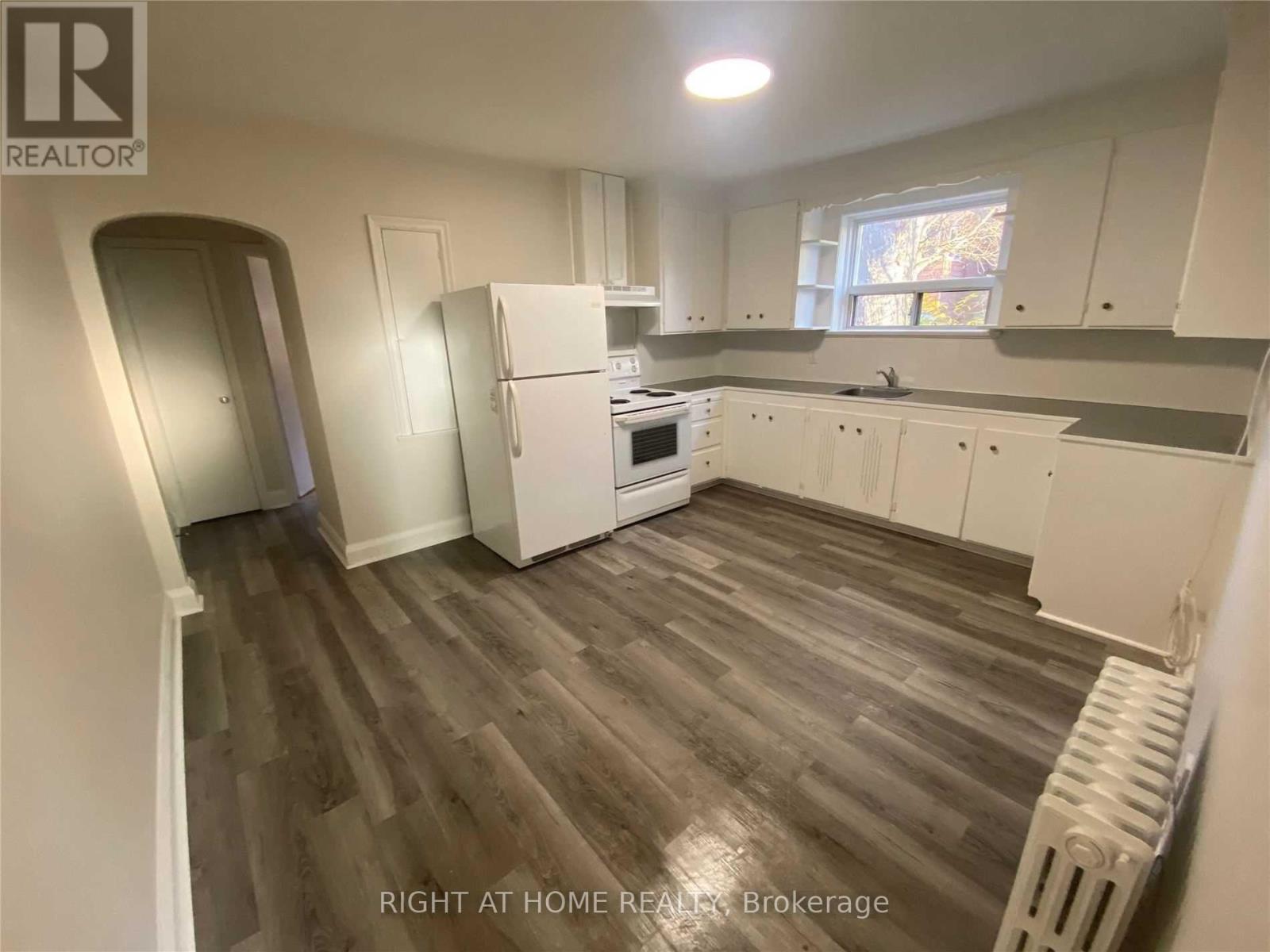 UNIT 1 - 57 SUPERIOR AVENUE, Toronto (Mimico), Ontario, M8V2M7 — Photo 3