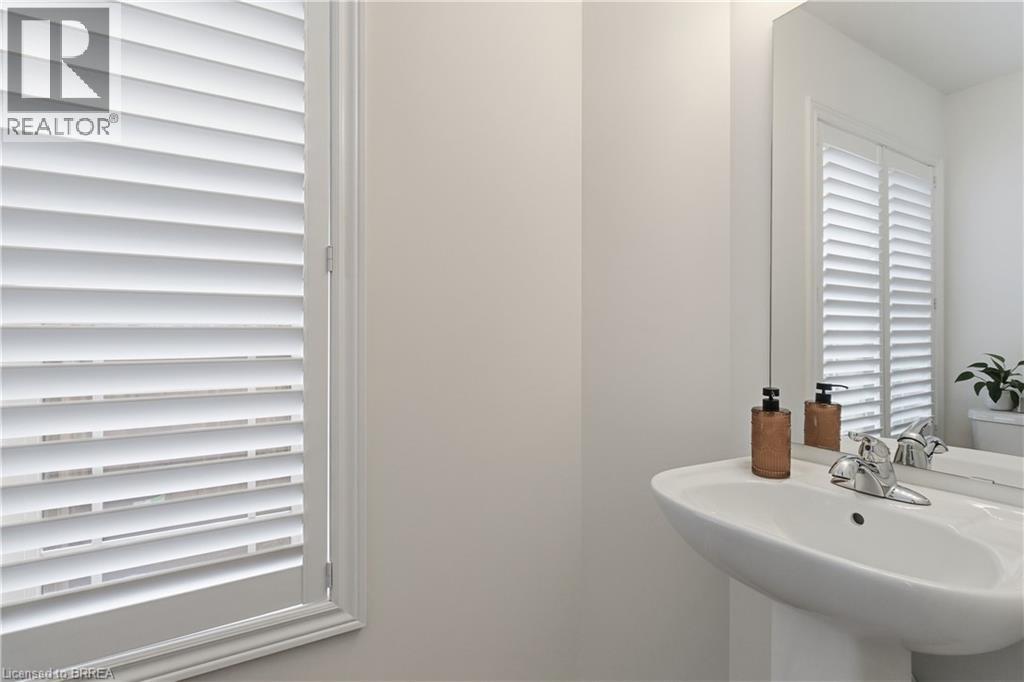 1 CHARLESWOOD Crescent, Hannon, Ontario, L0R1P0 — Photo 18