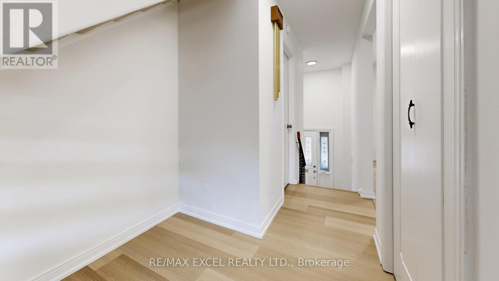 3 RED MAPLE COURT, Toronto (Bayview Village), Ontario, M2K2T4 — Photo 4