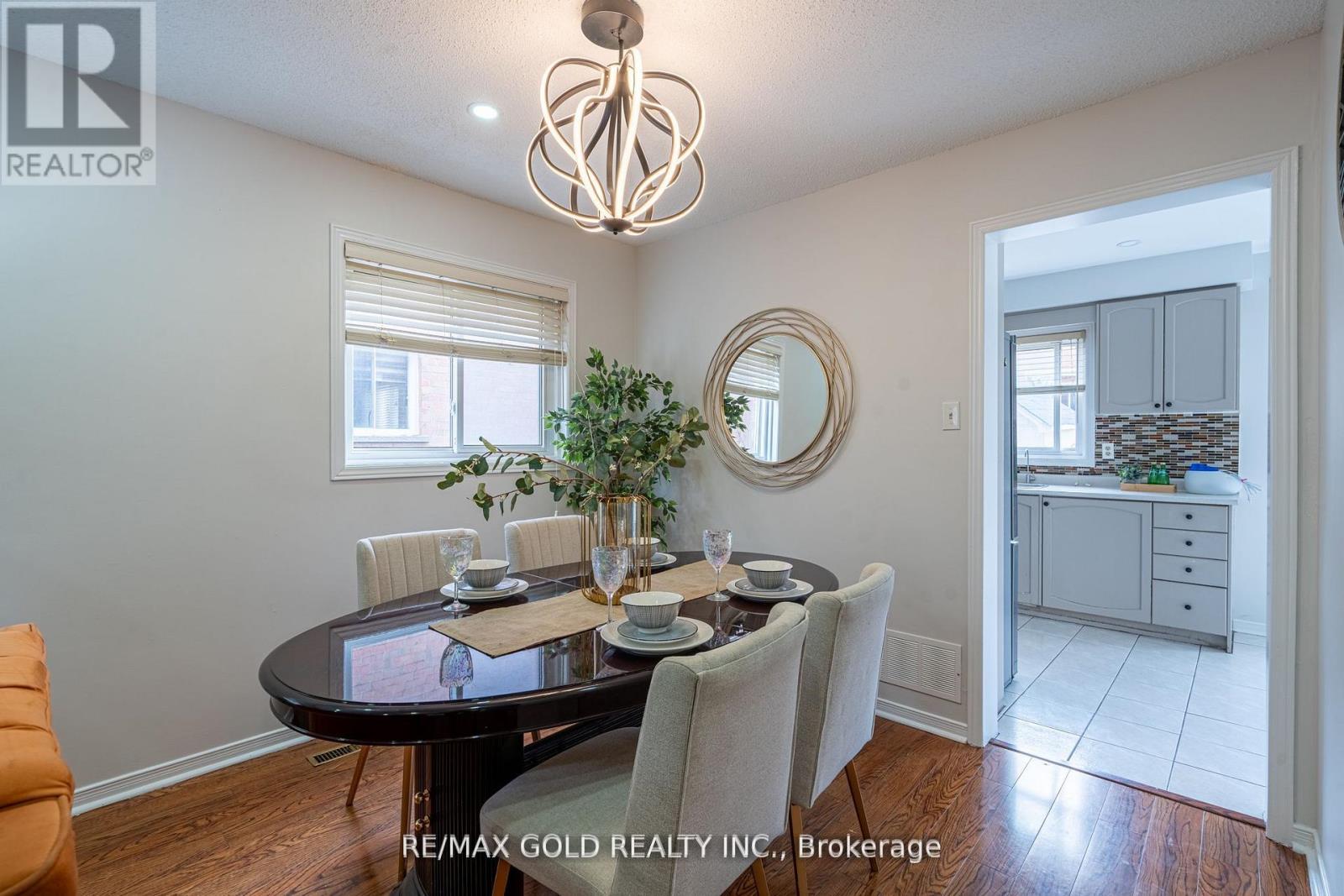 94 BIGHORN CRESCENT, Brampton (Sandringham-Wellington), Ontario, L6R1G7 — Photo 5