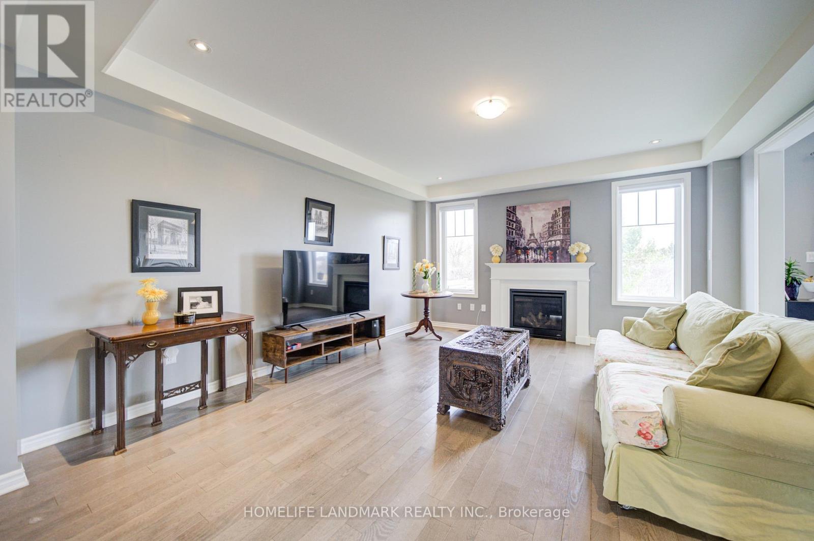 106 BARKERVILLE DRIVE, Whitby, Ontario, L1P0L8 — Photo 8