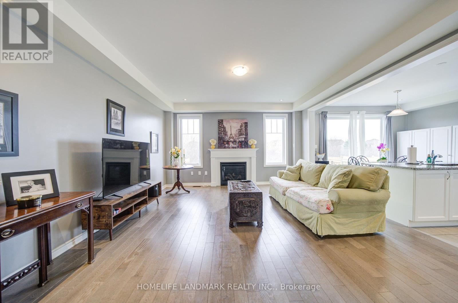 106 BARKERVILLE DRIVE, Whitby, Ontario, L1P0L8 — Photo 9