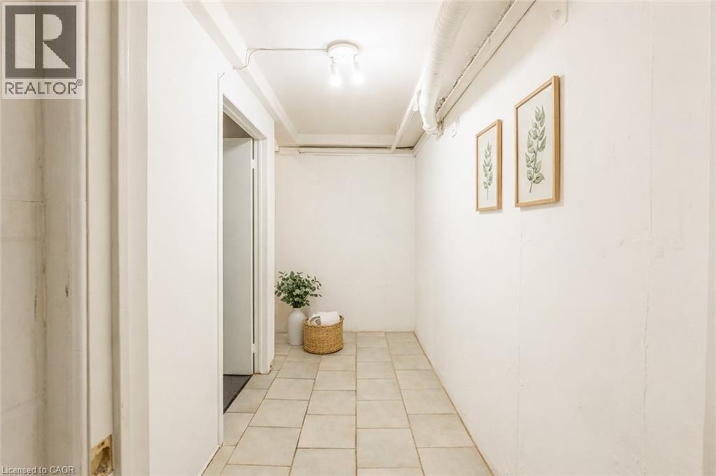 121 UNIVERSITY Avenue E Unit# 102, Waterloo, Ontario, N2J4J1 — Photo 17