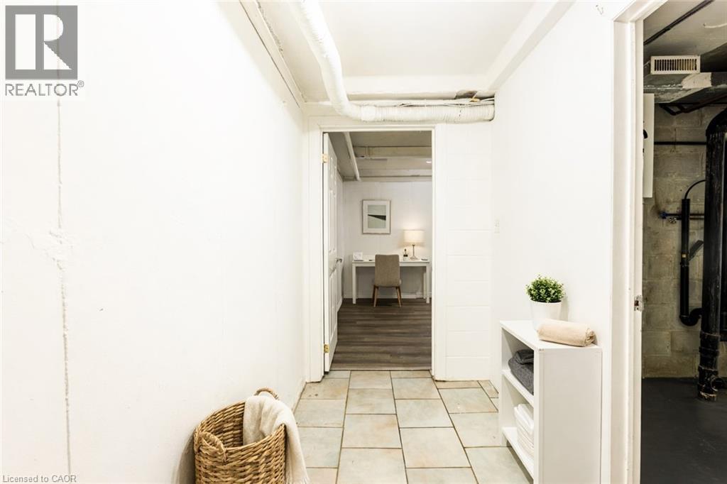 121 UNIVERSITY Avenue E Unit# 102, Waterloo, Ontario, N2J4J1 — Photo 21