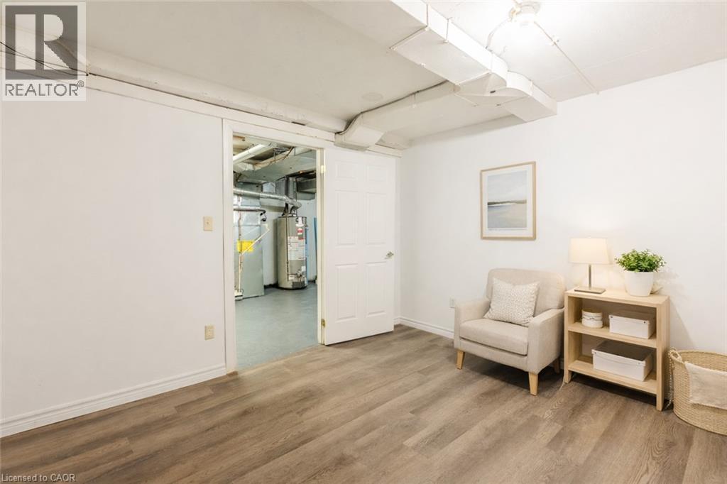 121 UNIVERSITY Avenue E Unit# 102, Waterloo, Ontario, N2J4J1 — Photo 24