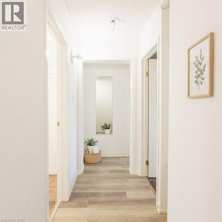 121 UNIVERSITY Avenue E Unit# 102, Waterloo, Ontario, N2J4J1 — Photo 29