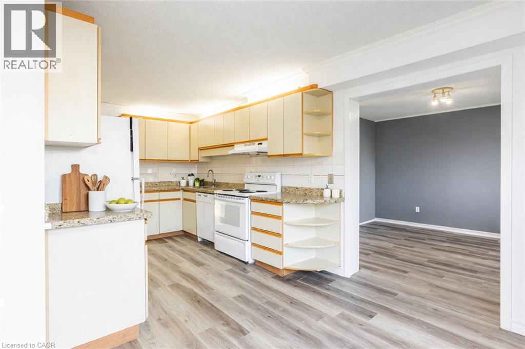 121 UNIVERSITY Avenue E Unit# 102, Waterloo, Ontario, N2J4J1 — Photo 7