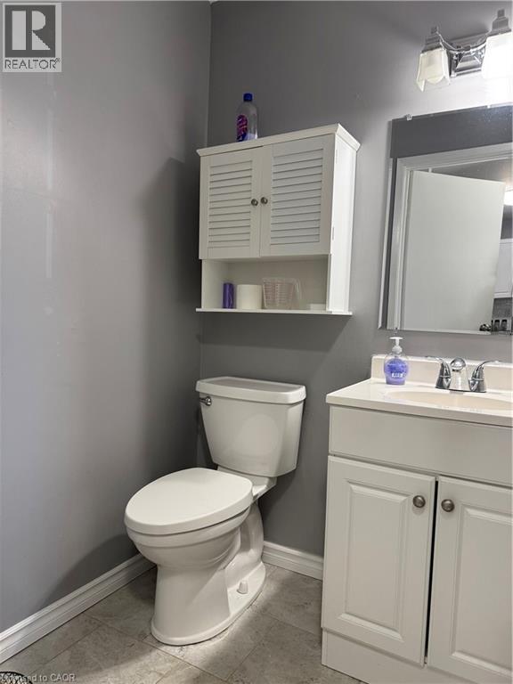 255 NORTHLAKE Drive Unit# 6, Waterloo, Ontario, N2V1Z2 — Photo 5