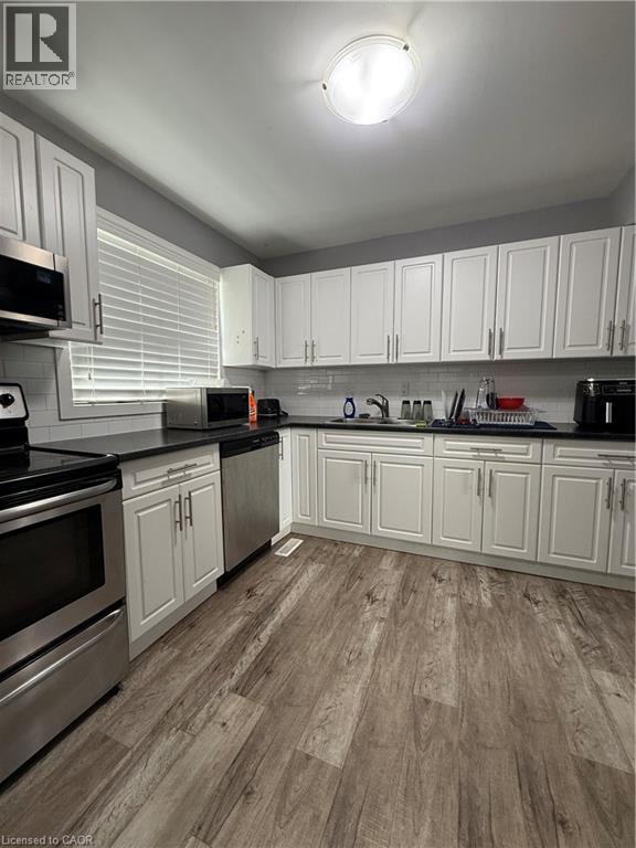 255 NORTHLAKE Drive Unit# 6, Waterloo, Ontario, N2V1Z2 — Photo 6