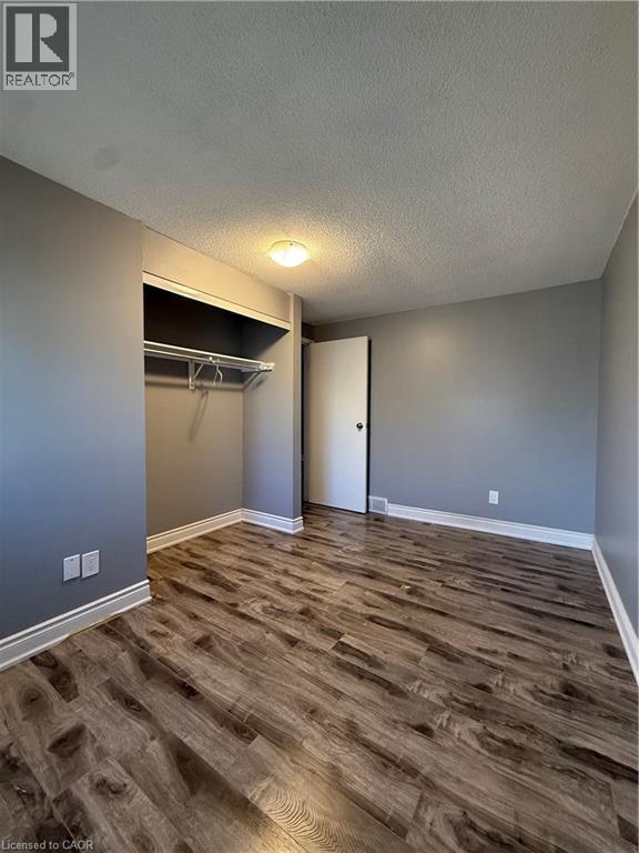 255 NORTHLAKE Drive Unit# 6, Waterloo, Ontario, N2V1Z2 — Photo 8