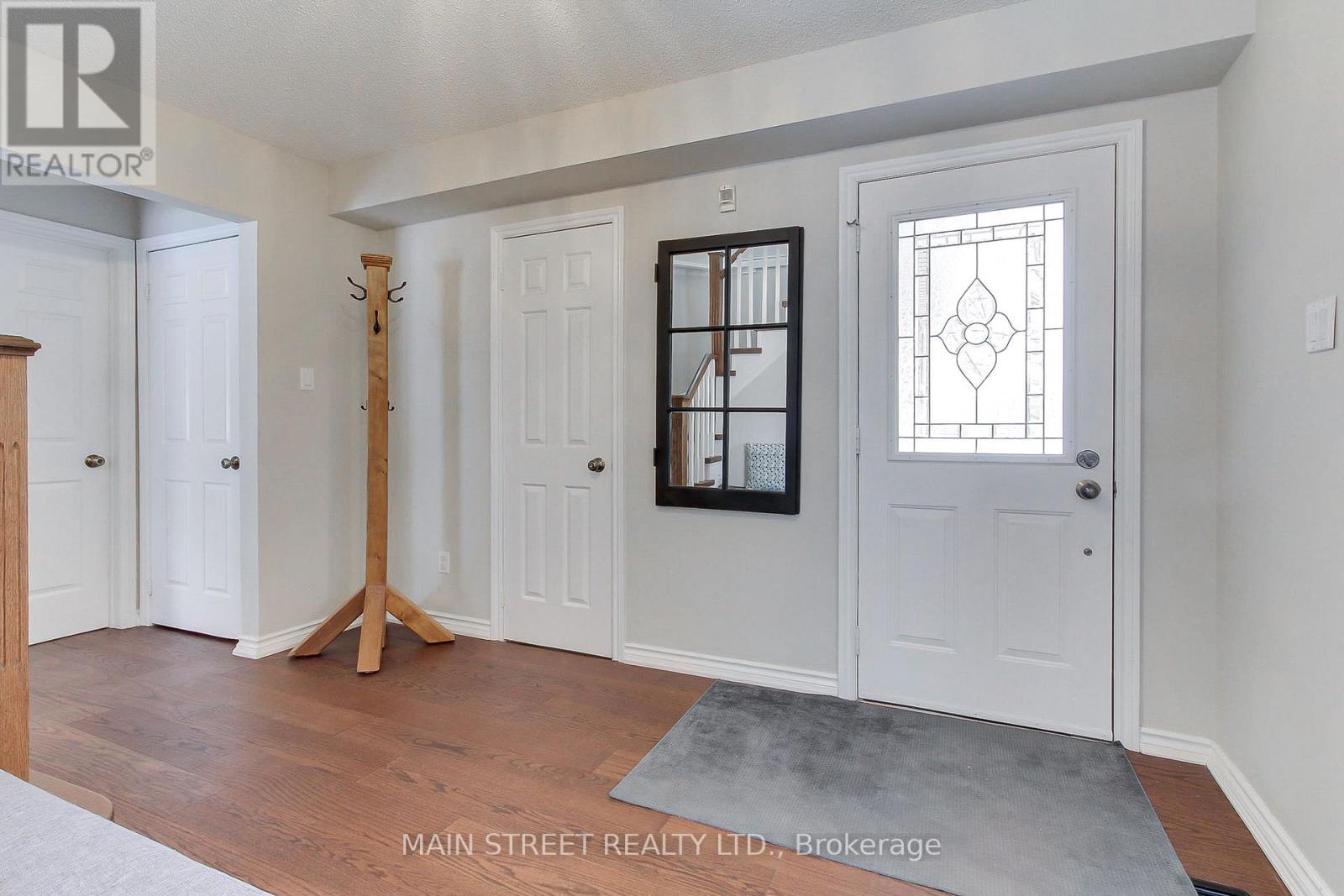 369 HAREWOOD BOULEVARD, Newmarket (Bristol-London), Ontario, L3Y6S5 — Photo 3