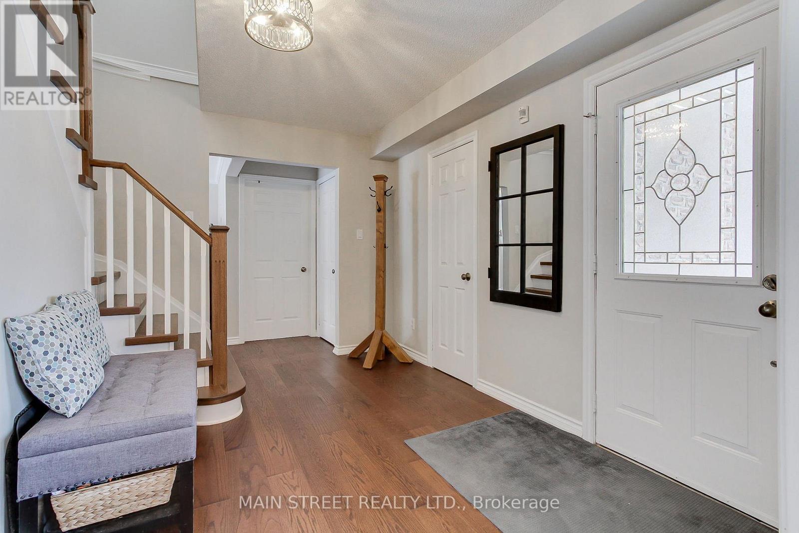 369 HAREWOOD BOULEVARD, Newmarket (Bristol-London), Ontario, L3Y6S5 — Photo 4