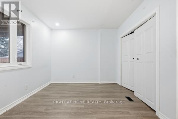 200 GARY DRIVE, Toronto (Humberlea-Pelmo Park), Ontario, M9N2M4 — Photo 10