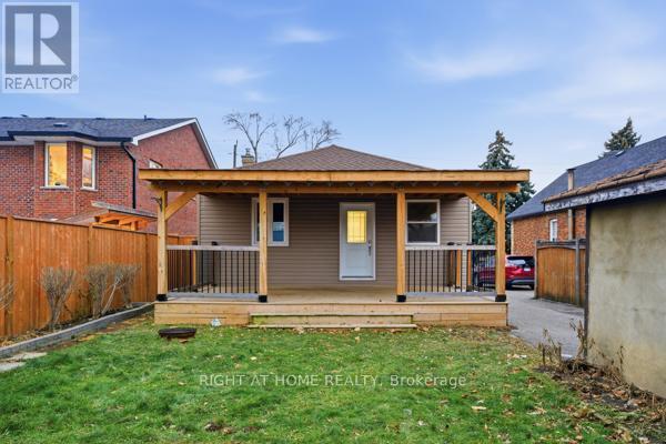 200 GARY DRIVE, Toronto (Humberlea-Pelmo Park), Ontario, M9N2M4 — Photo 17