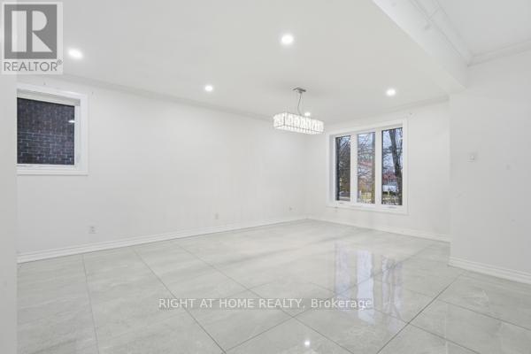 200 GARY DRIVE, Toronto (Humberlea-Pelmo Park), Ontario, M9N2M4 — Photo 4