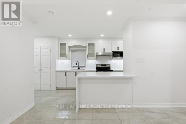 200 GARY DRIVE, Toronto (Humberlea-Pelmo Park), Ontario, M9N2M4 — Photo 7