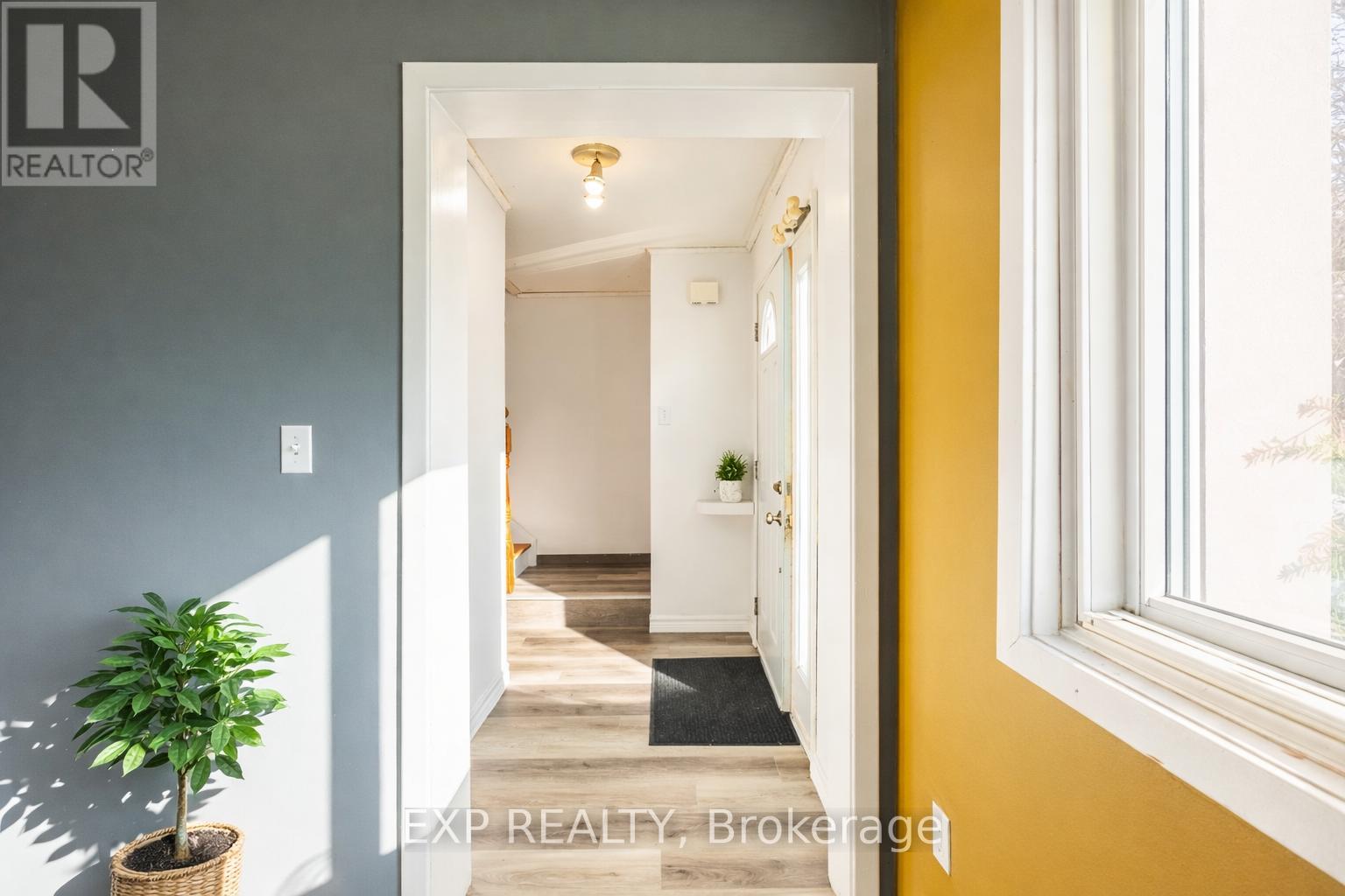 102 - 121 UNIVERSITY AVENUE E, Waterloo, Ontario, N2J4J1 — Photo 12