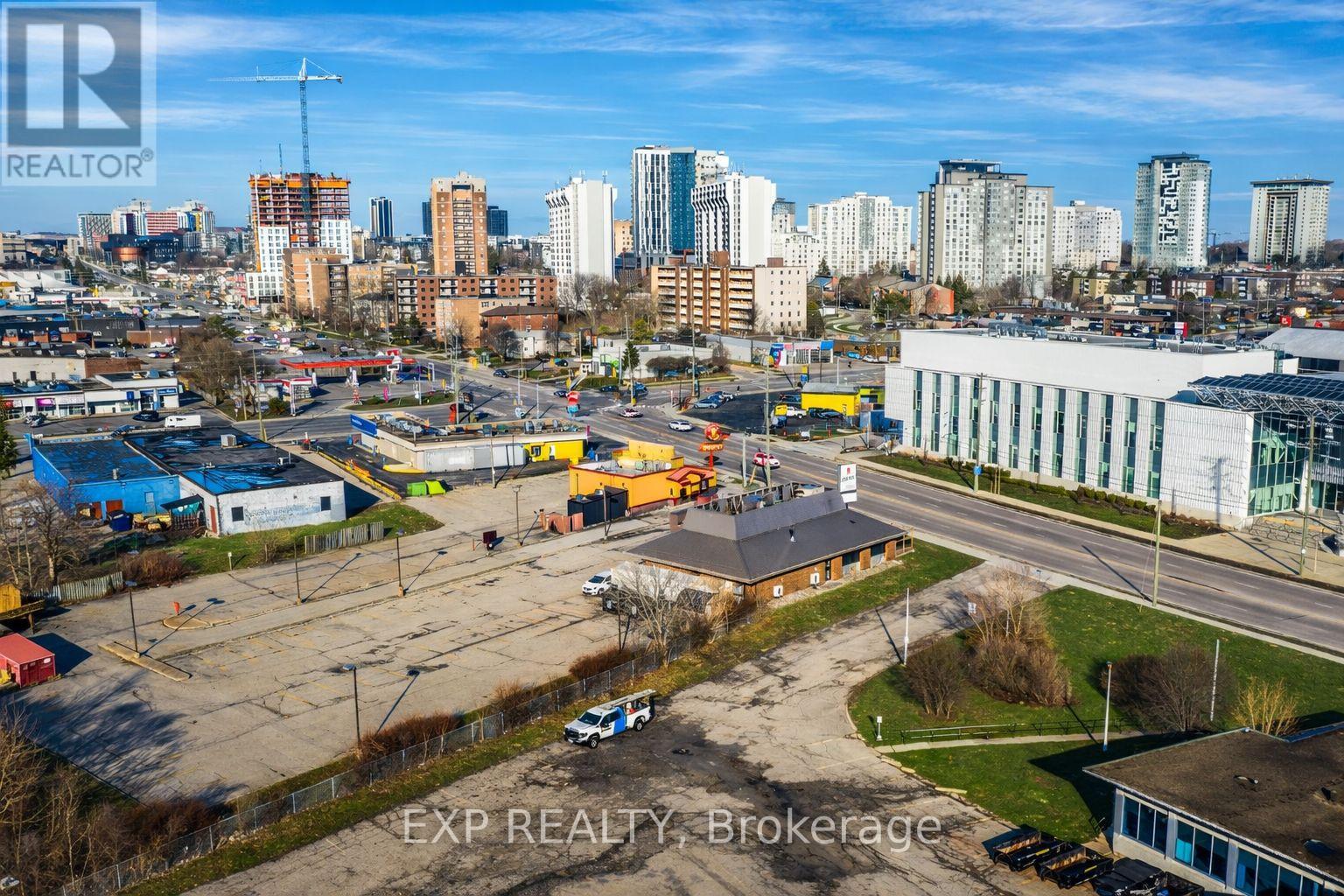 102 - 121 UNIVERSITY AVENUE E, Waterloo, Ontario, N2J4J1 — Photo 14