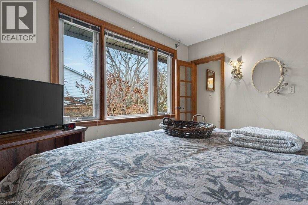 57 PARK Avenue E, Burlington, Ontario, L7T1Y2 — Photo 13