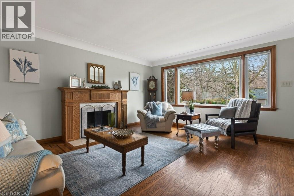 57 PARK Avenue E, Burlington, Ontario, L7T1Y2 — Photo 5