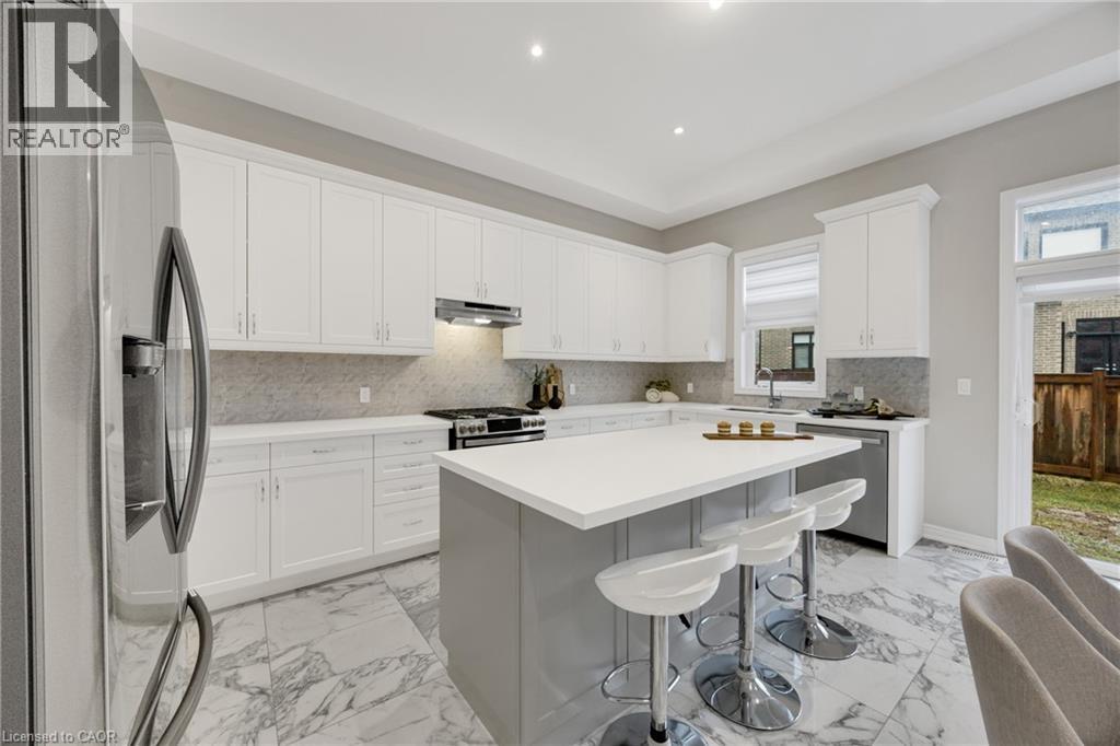 34 CARNEGIE Drive, Oakville, Ontario, L6H0V8 — Photo 17