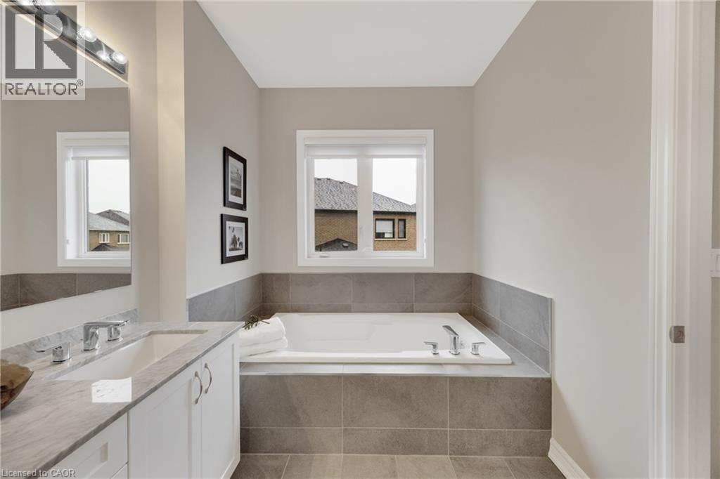 34 CARNEGIE Drive, Oakville, Ontario, L6H0V8 — Photo 39