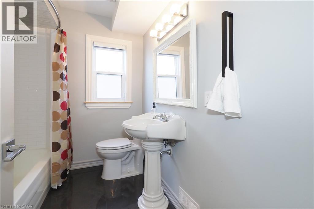 354 BLUCHER Boulevard, Kitchener, Ontario, N2H5V9 — Photo 17