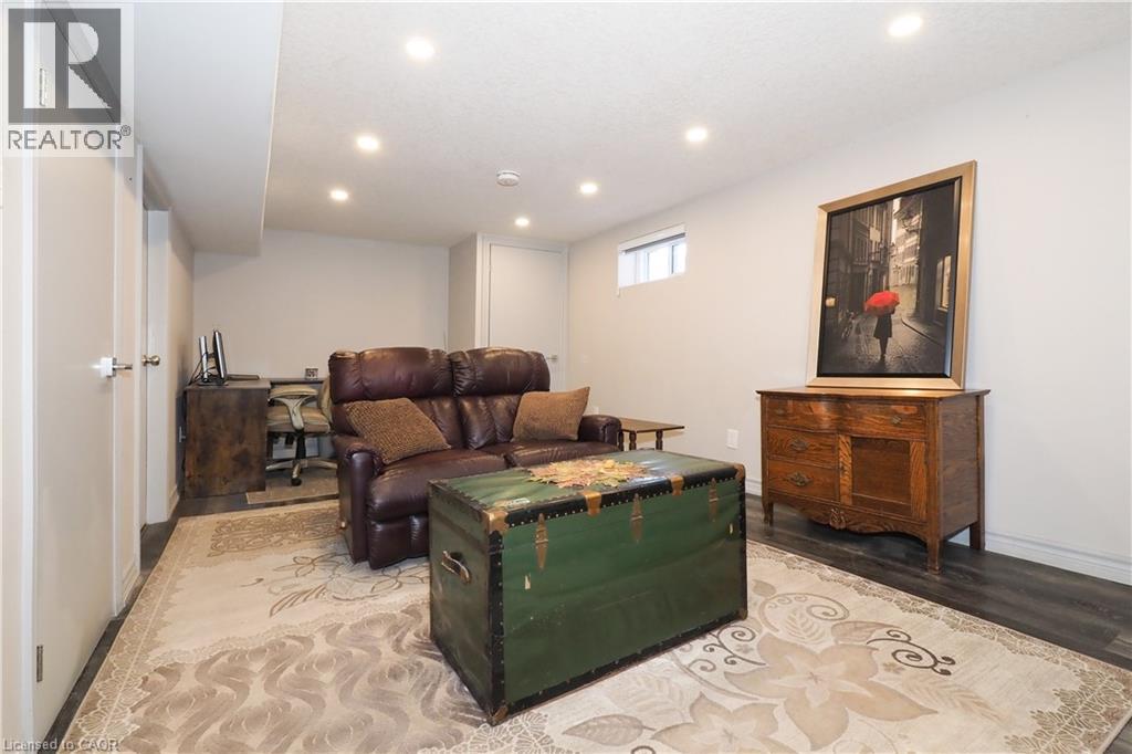 354 BLUCHER Boulevard, Kitchener, Ontario, N2H5V9 — Photo 22