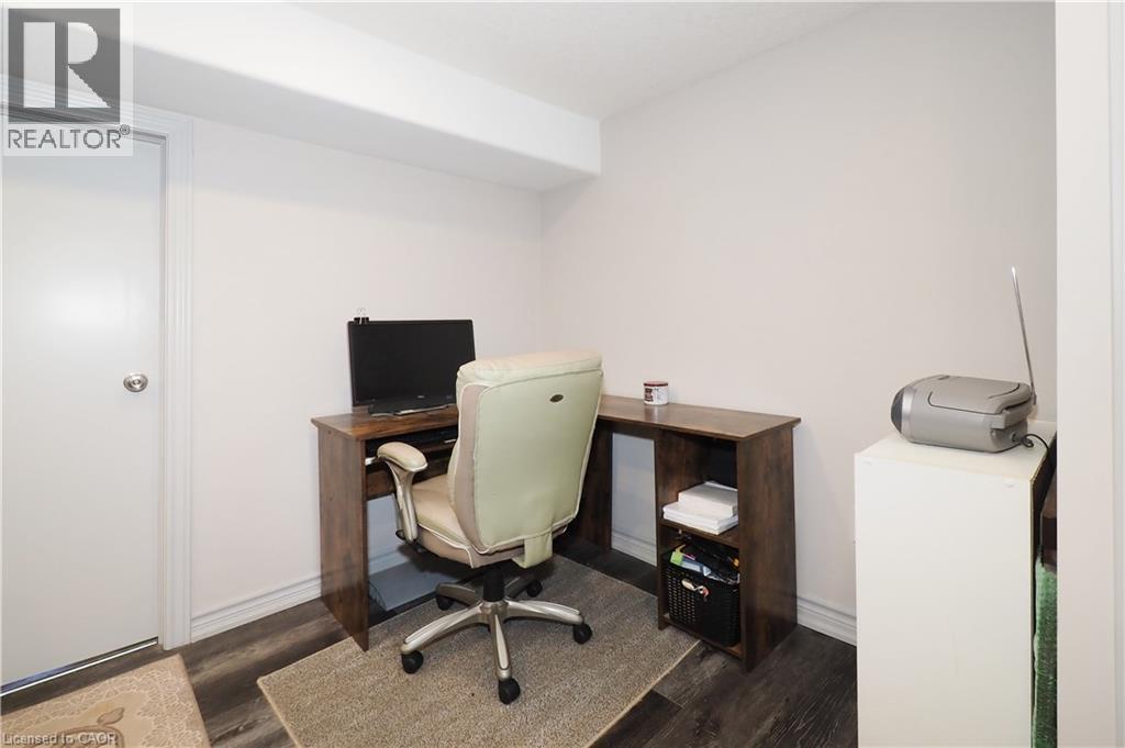354 BLUCHER Boulevard, Kitchener, Ontario, N2H5V9 — Photo 24