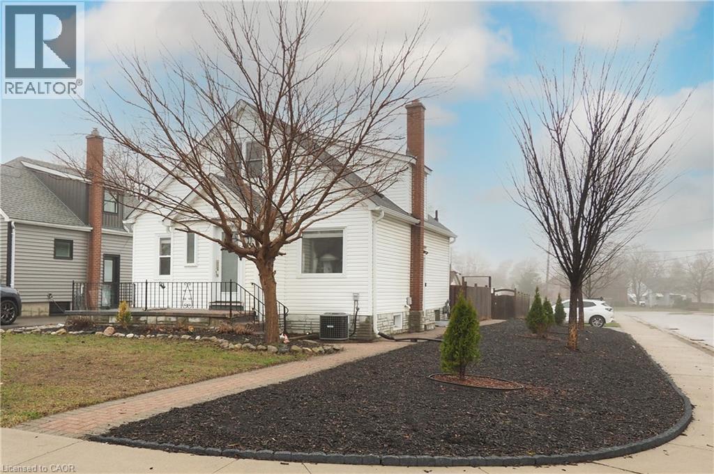 354 BLUCHER Boulevard, Kitchener, Ontario, N2H5V9 — Photo 3