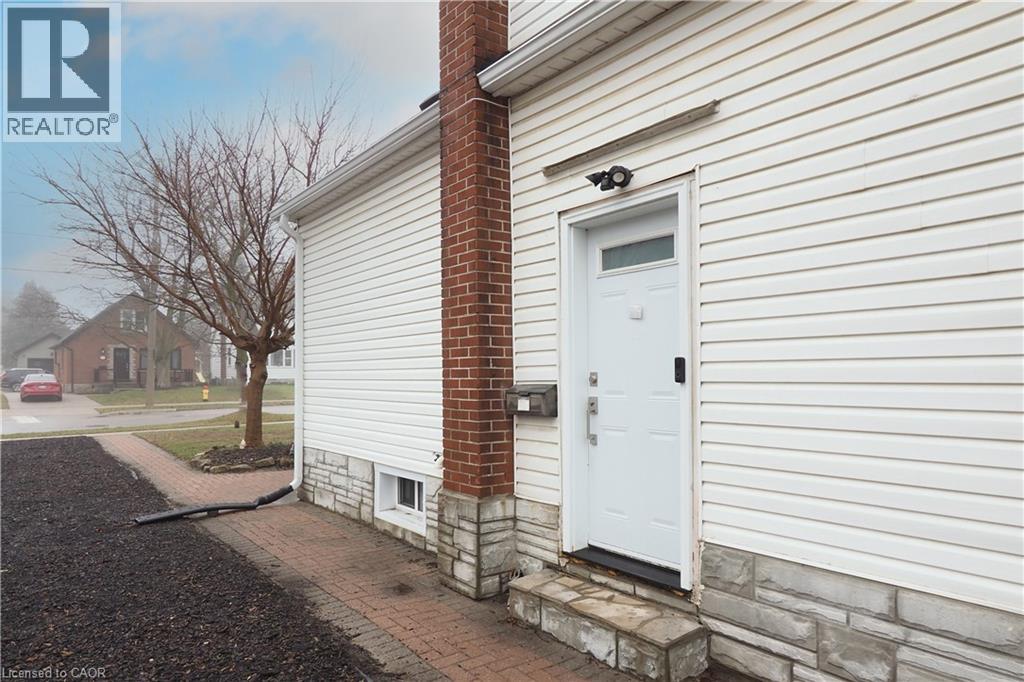 354 BLUCHER Boulevard, Kitchener, Ontario, N2H5V9 — Photo 4