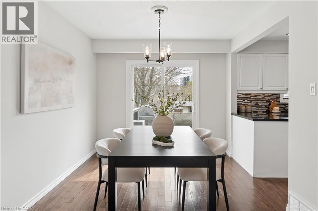 168 GREEN VALLEY Drive, Kitchener, Ontario, N2P1C4 — Photo 16