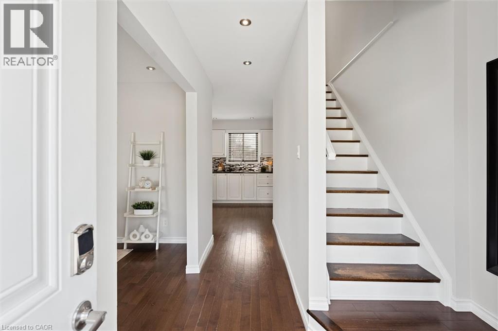 168 GREEN VALLEY Drive, Kitchener, Ontario, N2P1C4 — Photo 8